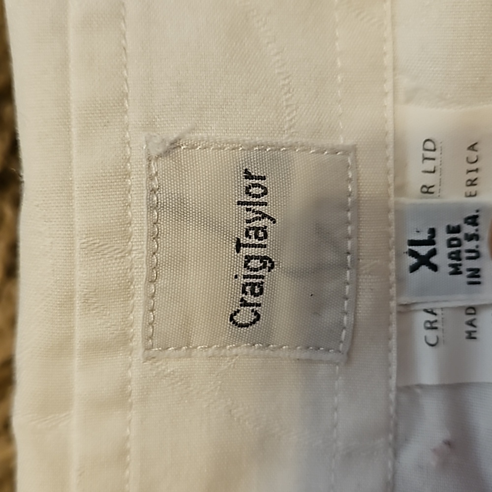 Craig Taylor Button Up - Picture 6 of 7
